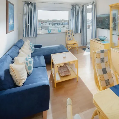Blau Apartment